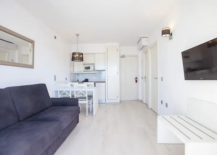 Sand Beach Apartments
